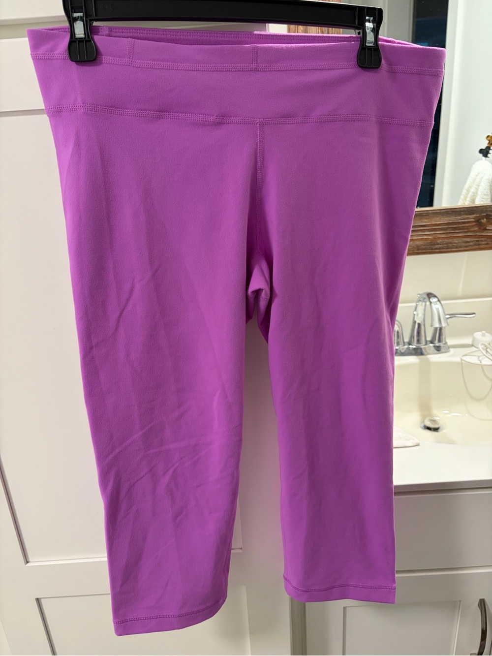 Women’s Purple Under Armour Capri Leggings